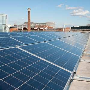 Bristol, 1000 Gigawattora di energia fotovoltaica l’anno entro il 2020